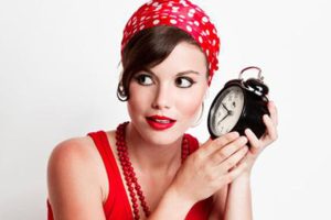 Bôi Vitamin C Bao Lâu Thì Bôi Kem Chống Nắng Để Đạt Hiệu Quả Tối Ưu?