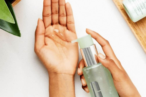 Sữa rửa mặt Clinique Liquid Facial Soap có bao nhiêu loại? Có tốt không?