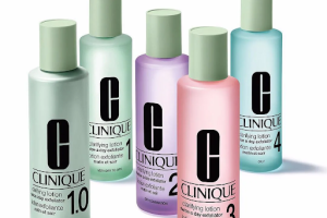 Toner Clinique Clarifying Lotion có mấy loại? Hợp với da nào?