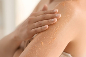 3 Cách Làm Body Scrub Tại Nhà Giúp Da Mịn Như Lụa